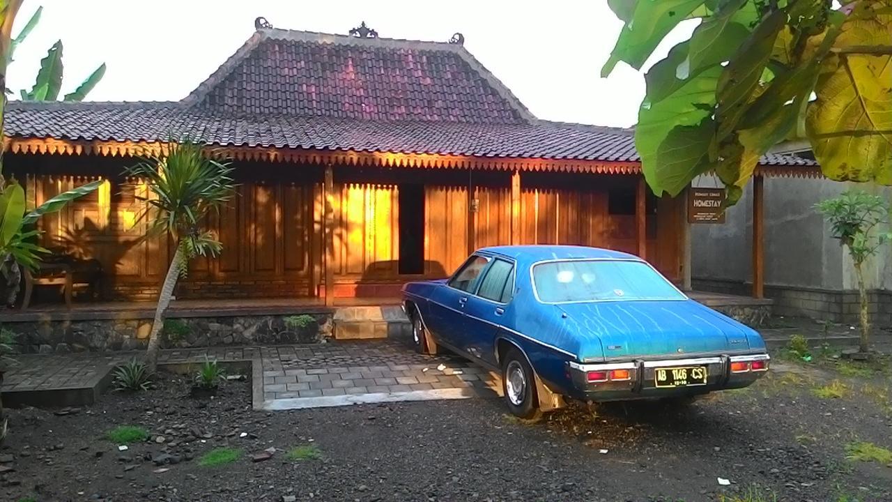 Rumah Limas Yogyakarta Bagian luar foto